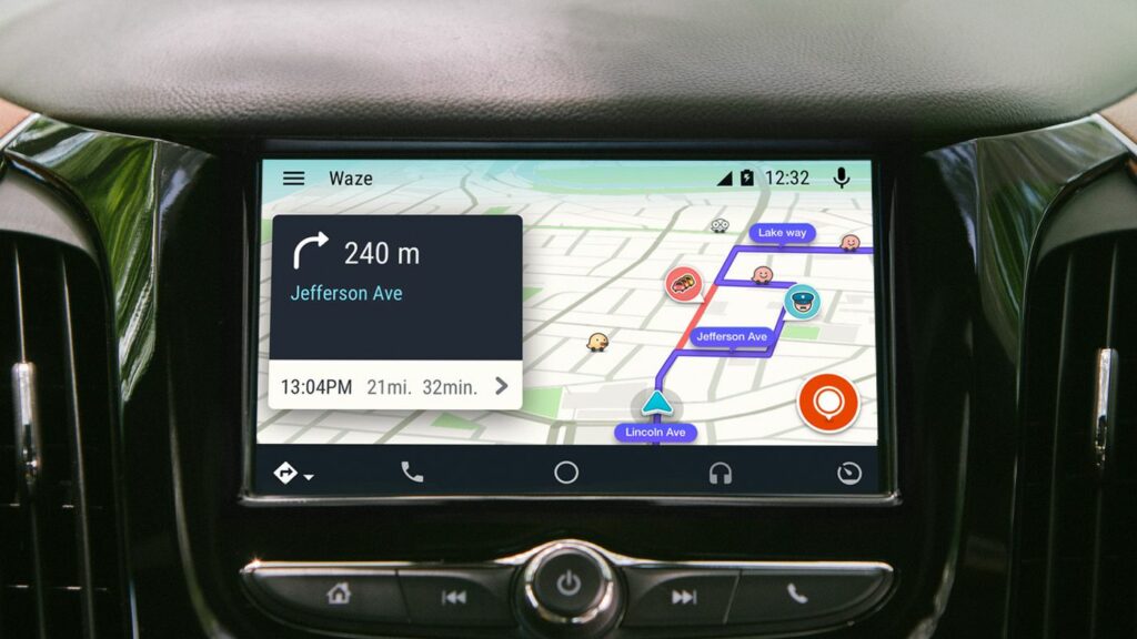 android auto : Navigation en Temps Réel et Fonctions Communautaires